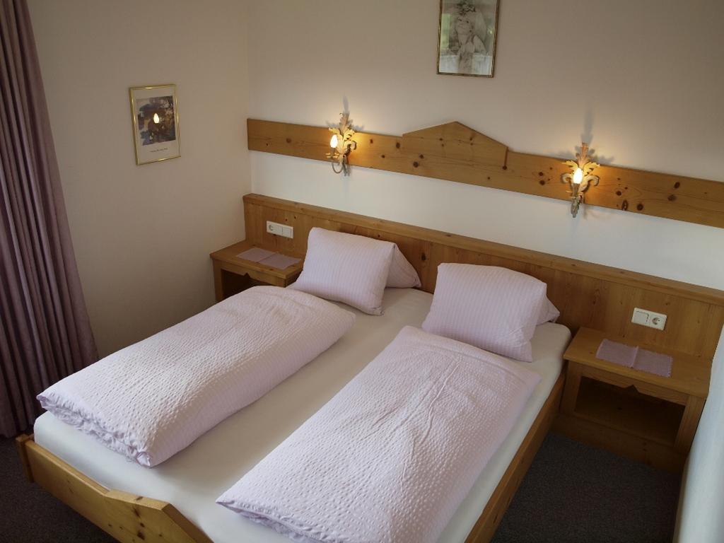 Haus Moosplatzl Lägenhet Leutasch Rum bild